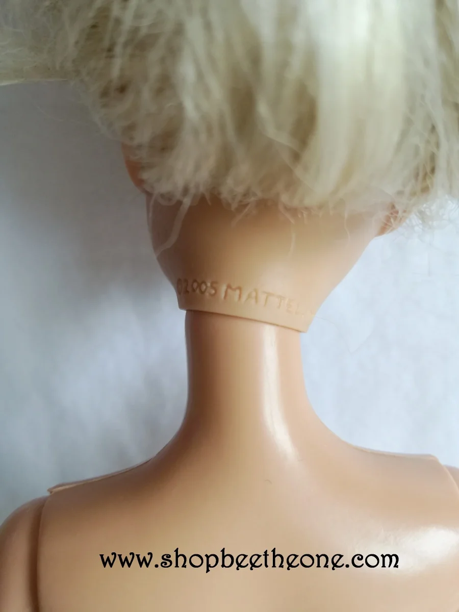 Barbie Coeur de Princesse (The Princess and the Pauper) - Princesse Anneliese - poupée et bracelet - Mattel 2007 - Poupée - vêtements – Image 6